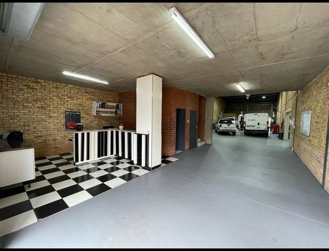 INDUSTRIAL PROPERTY TO RENT IN HENNOPSPARK